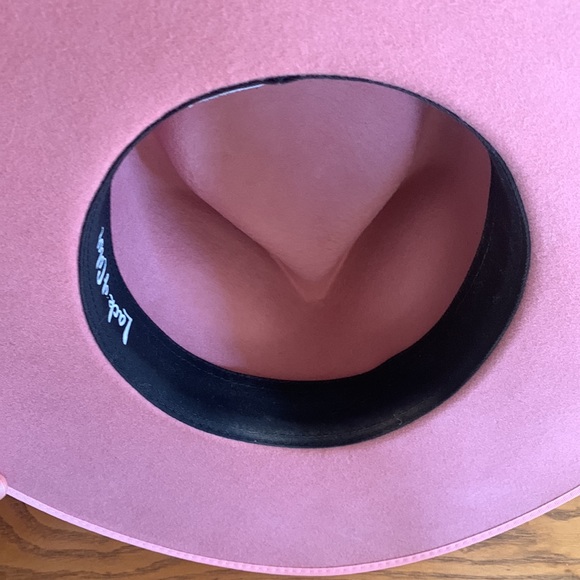 Lack of Color Wool Rancher - Picture 5 of 5